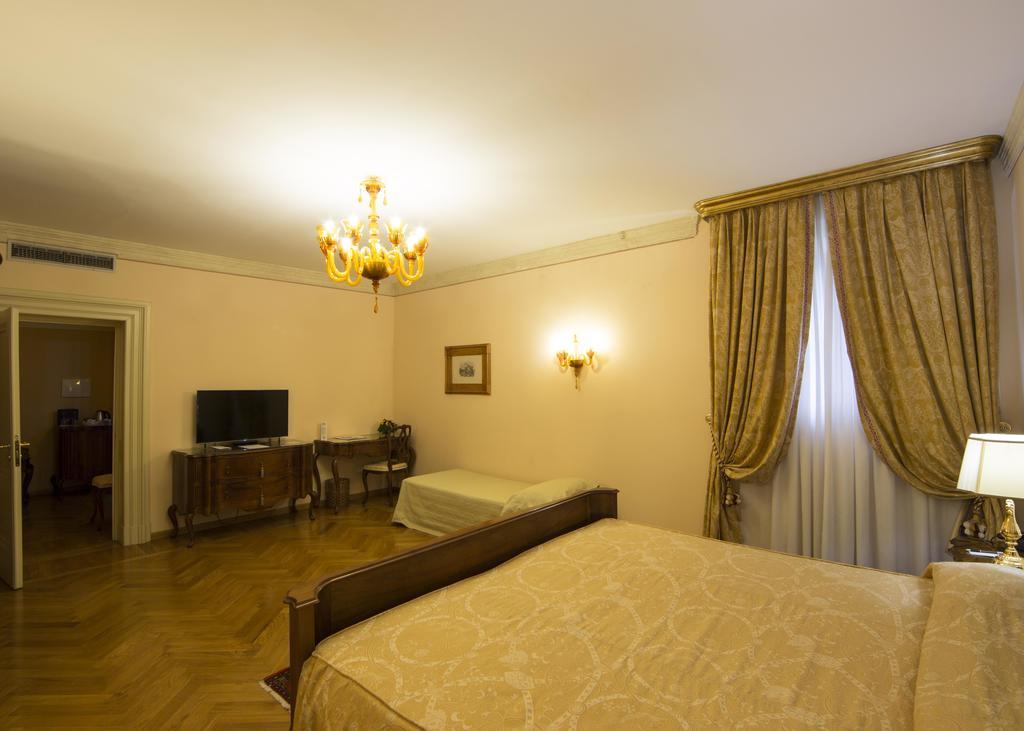 Villa Fenaroli Palace Hotel Rezzato Esterno foto