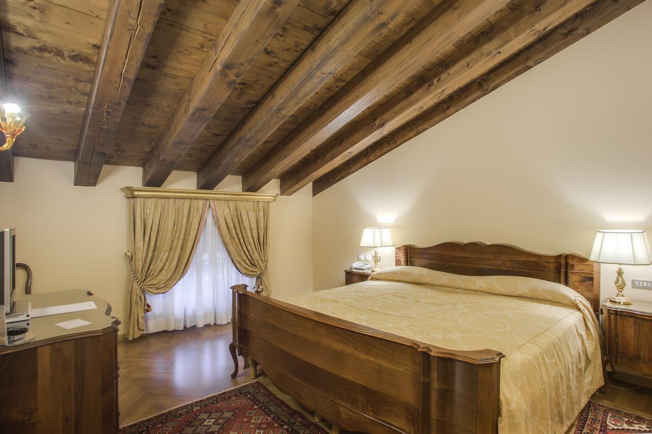 Villa Fenaroli Palace Hotel Rezzato Esterno foto