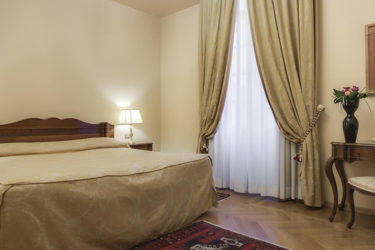 Villa Fenaroli Palace Hotel Rezzato Esterno foto