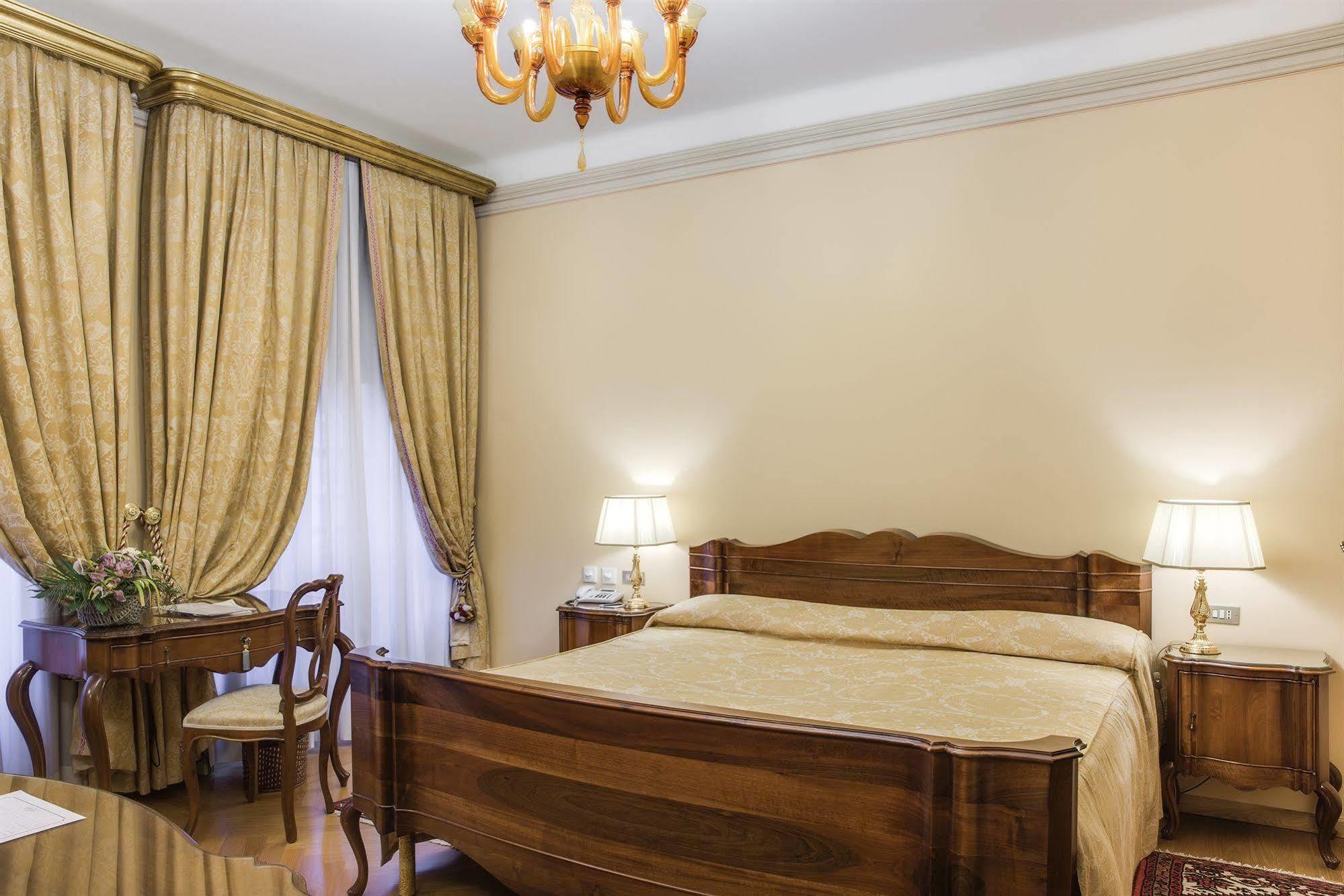 Villa Fenaroli Palace Hotel Rezzato Esterno foto