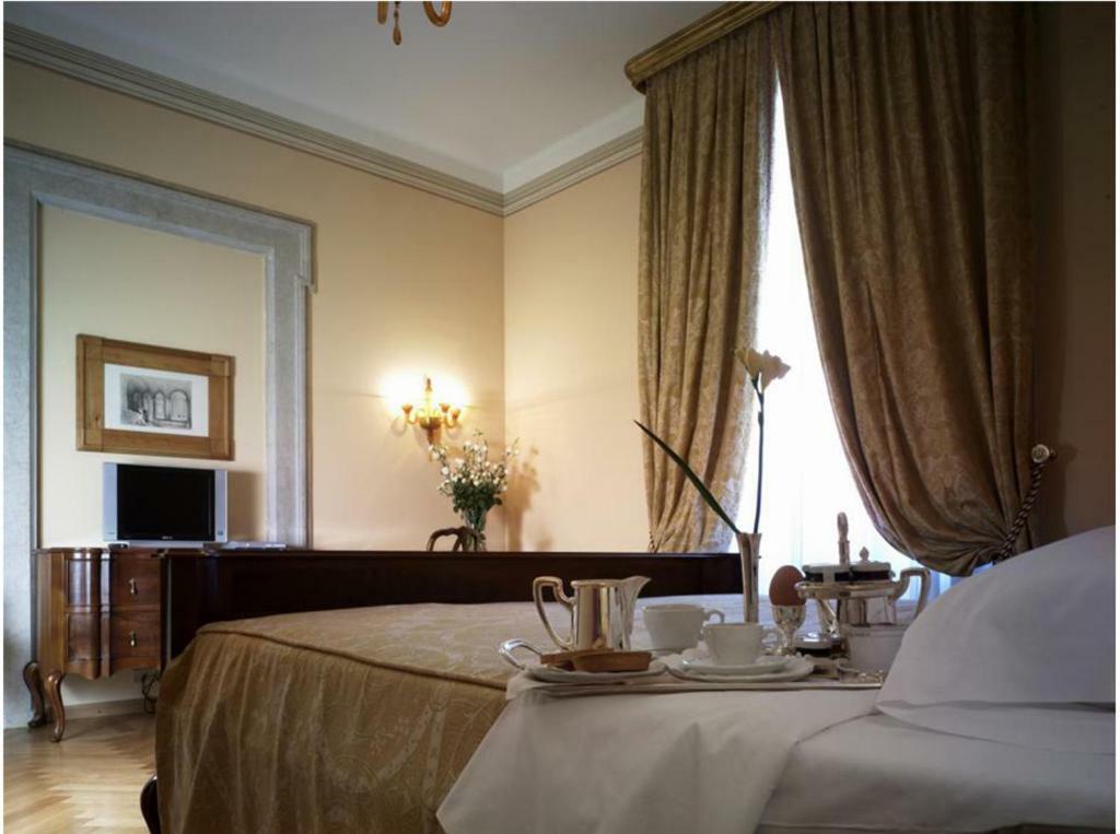 Villa Fenaroli Palace Hotel Rezzato Esterno foto